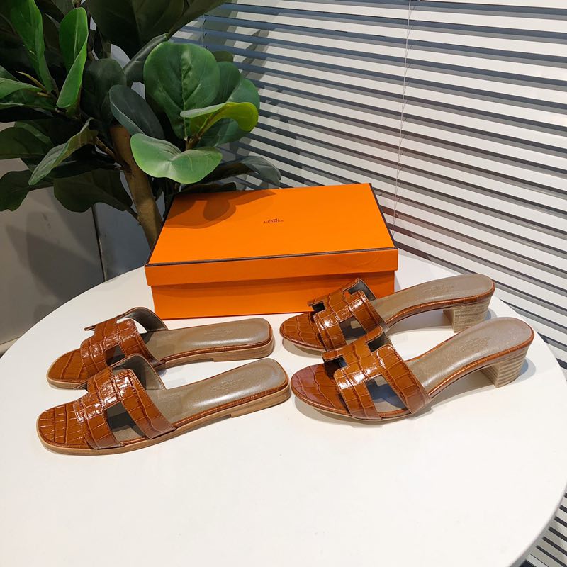 Hermes Slippers